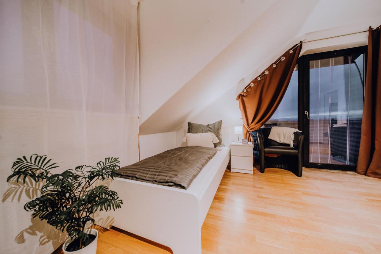 Grosse 3 Wallersheim Mit Pkw Stellplatz * Koblenz (Rhineland-Palatinate)